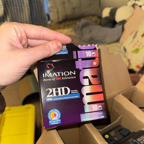 Sony MVC-FD90 Digital Mavica - Silver and Black - Picture 3 of 5